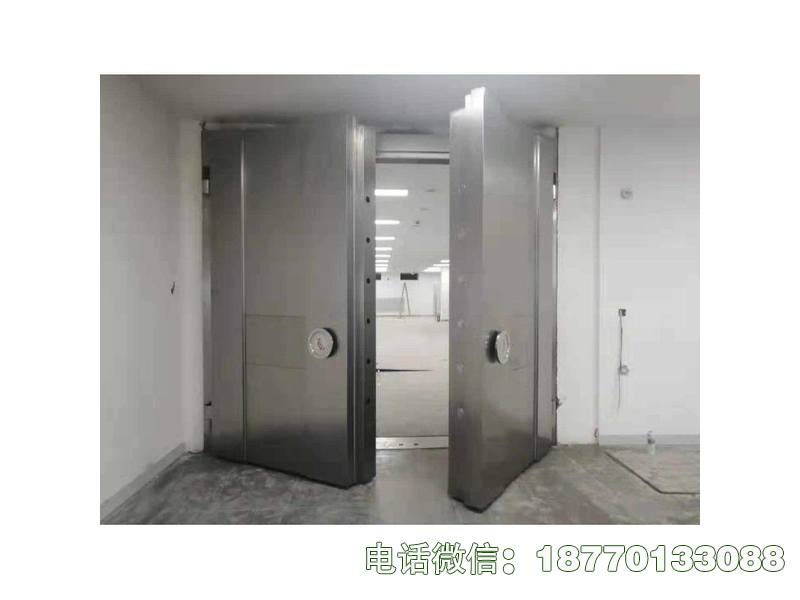 城中公安局枪弹一体弹库门
