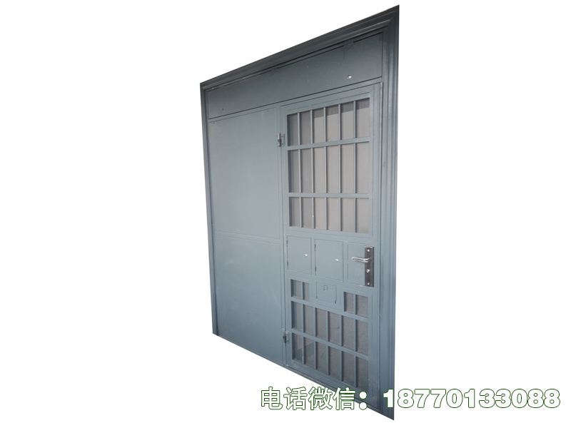 二道监室铁门