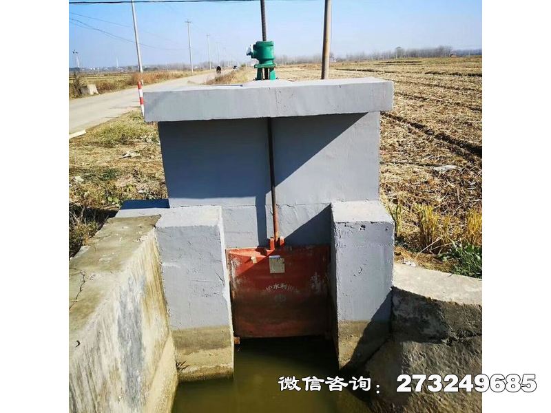 排水铸铁渠道方型门用于市政排水系统、工业废水工程，由水务局、环保公司等单位采用。方形结构适配矩形渠道，铸铁材质耐酸碱腐蚀。可调式开度控制排水流量，支持自动化控制系统集成，提升排水管理智能化水平。排水铸铁渠道方型门价格电话微信联系厂家。